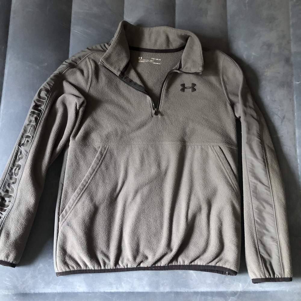 Under Armour Youth Gray 1/4 Zip Pullover size Youth L W/ Logo On The Sleeve